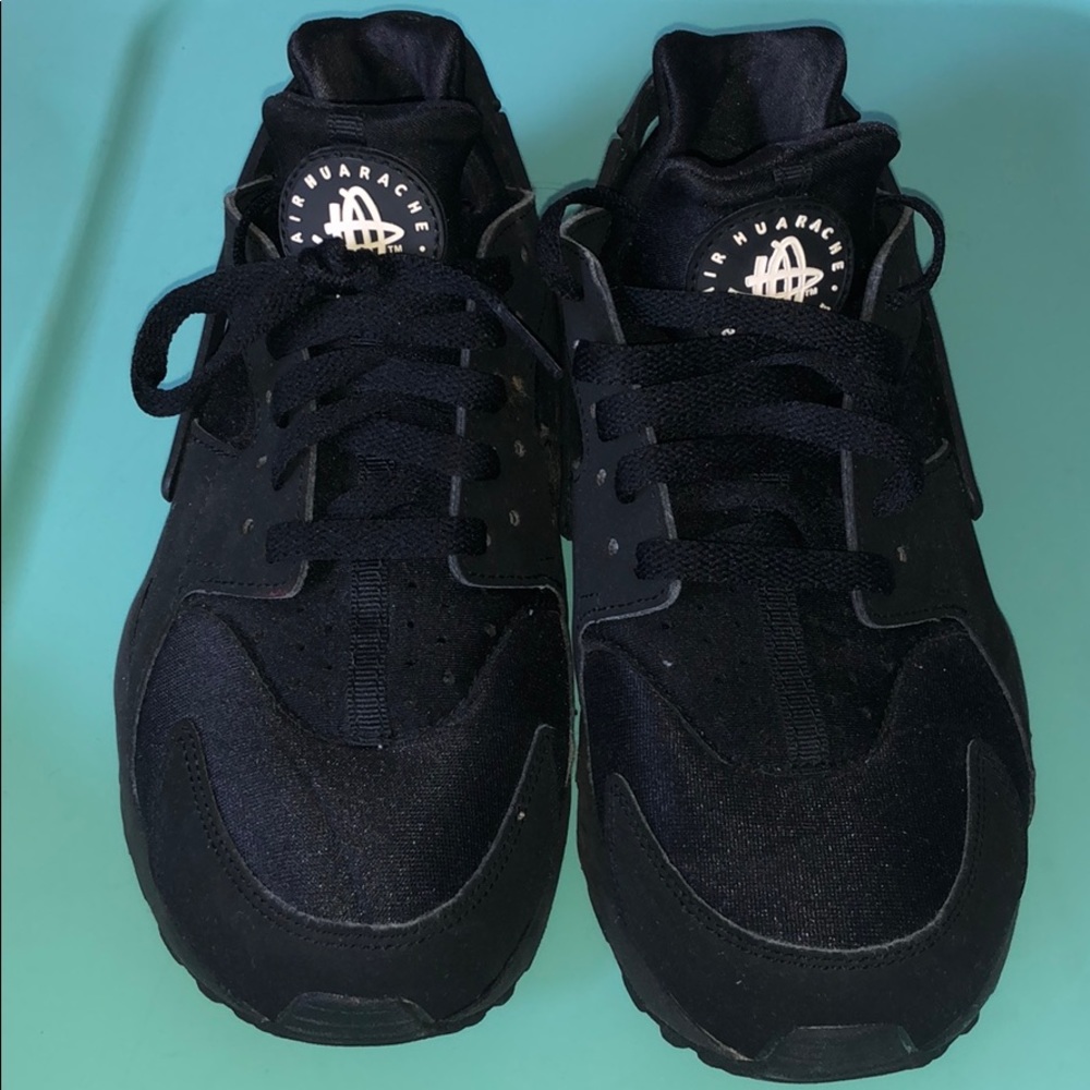 Black hurraches